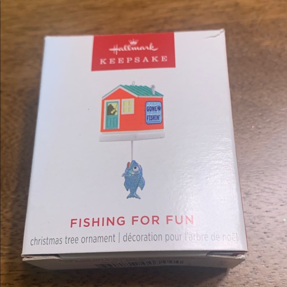 2024 Hallmark Keepsake Fishing for Fun Mini Ornament NWT - Picture 8 of 9